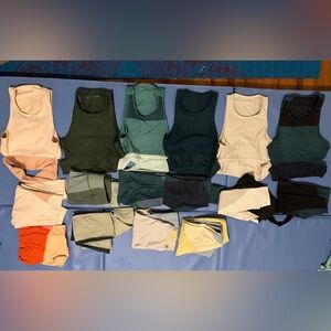 Lot of XS Outdoor Voices Slashback Crop Top Sports Bras & Leggings